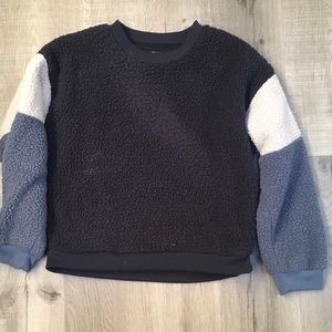 AEO color-blocked sweater/Sherpa